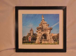Flora Fountain photo frame